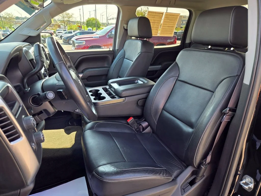 Used 2017 Black Chevrolet LT image 16
