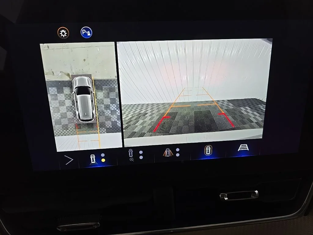 Used 2025 Green Chevrolet ACTIV image 19