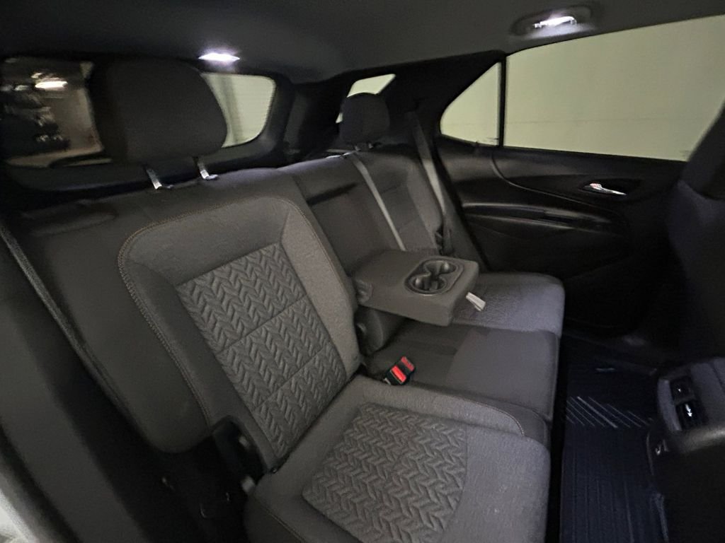 Used 2022 White Chevrolet LT image 17
