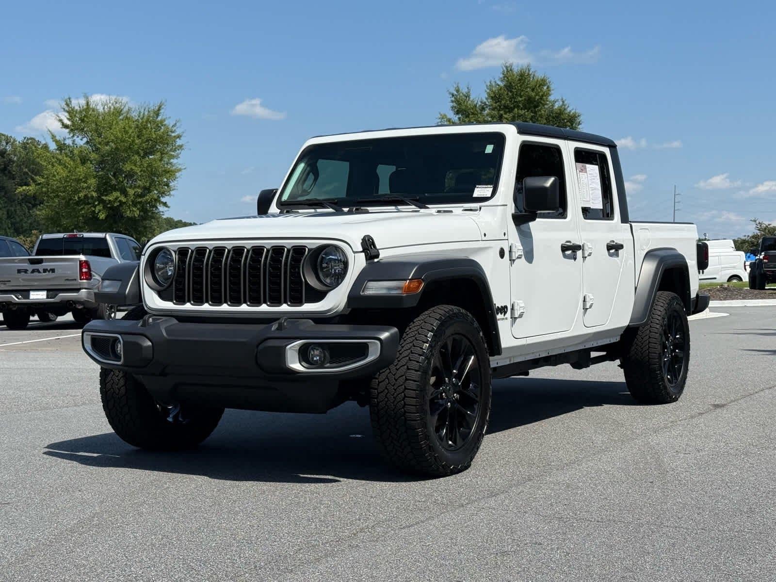 2024 Jeep Gladiator