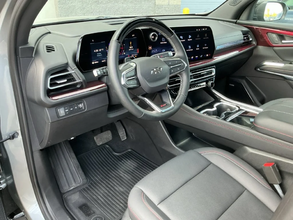 Used 2026 Sterling Gray Metallic Chevrolet Z71 image 27