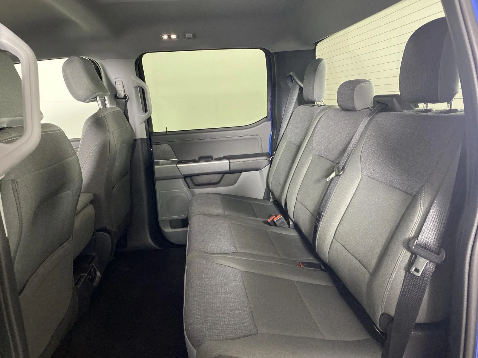 Used 2025 Atlas Blue Ford XLT image 22