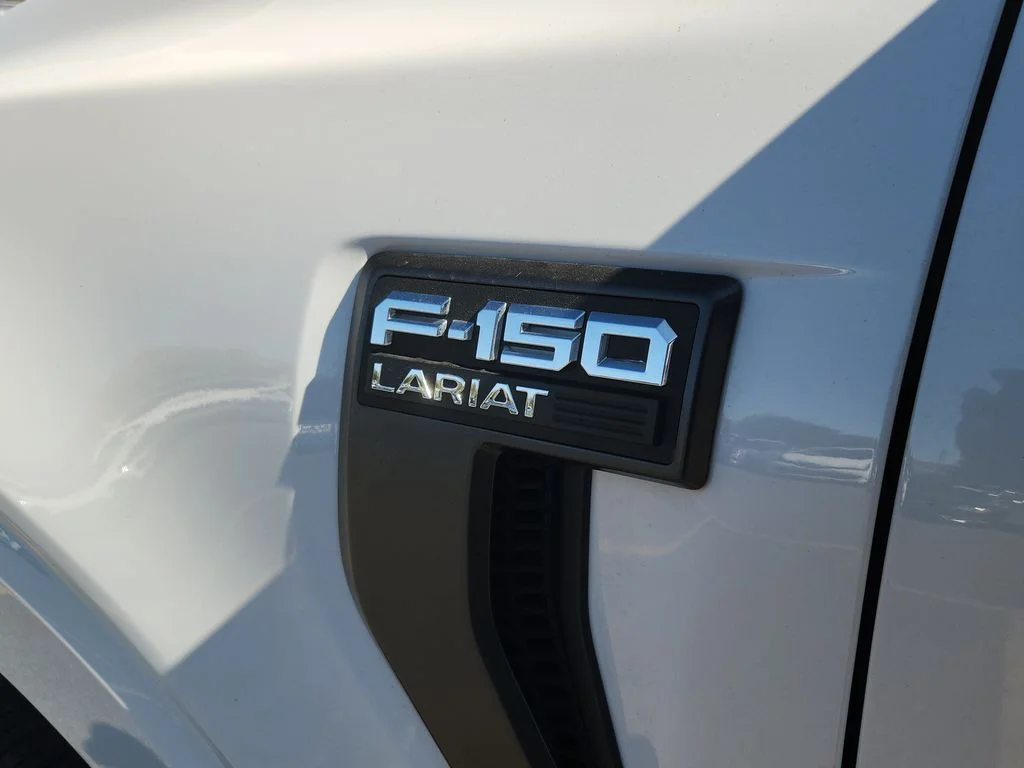 Used 2023 White Ford Lariat image 20
