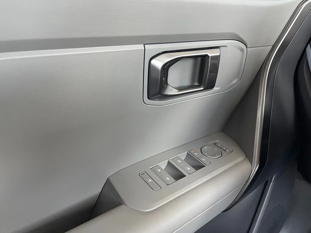 New 2027 Blue Kia S image 21
