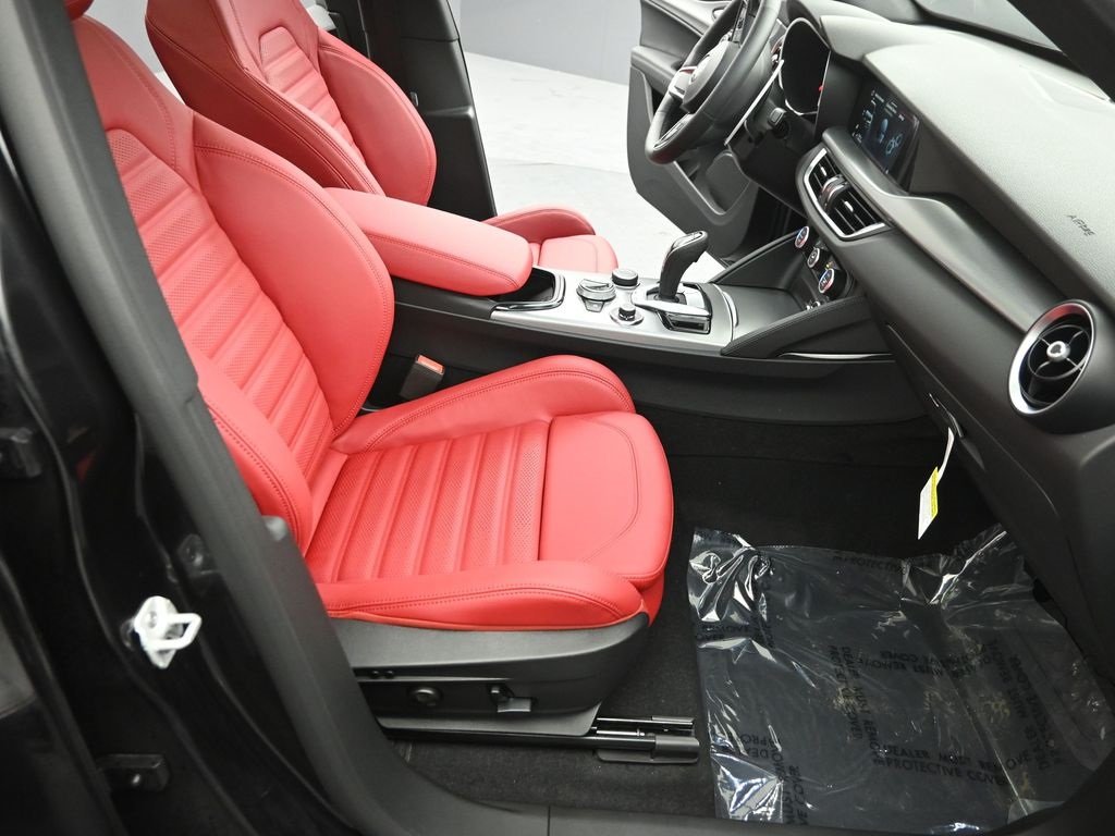 2026 ALFA ROMEO STELVIO - Image 25