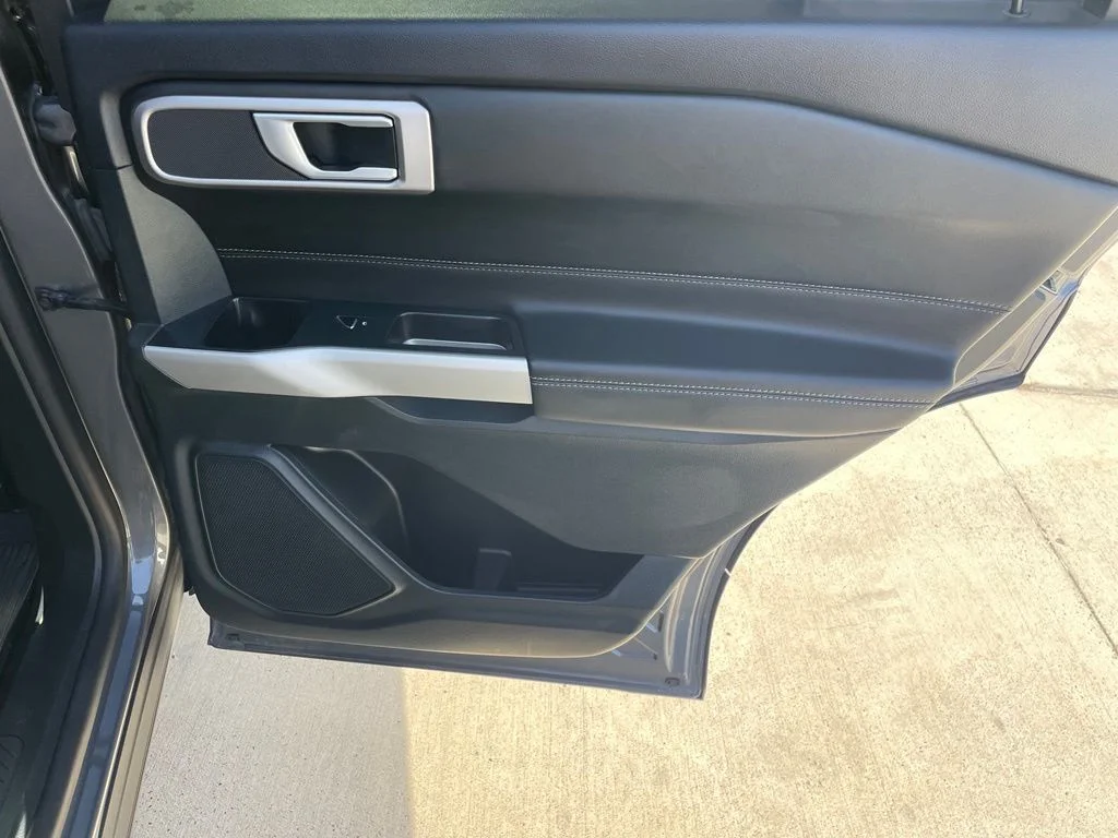 Used 2024 Gray Ford XLT image 22