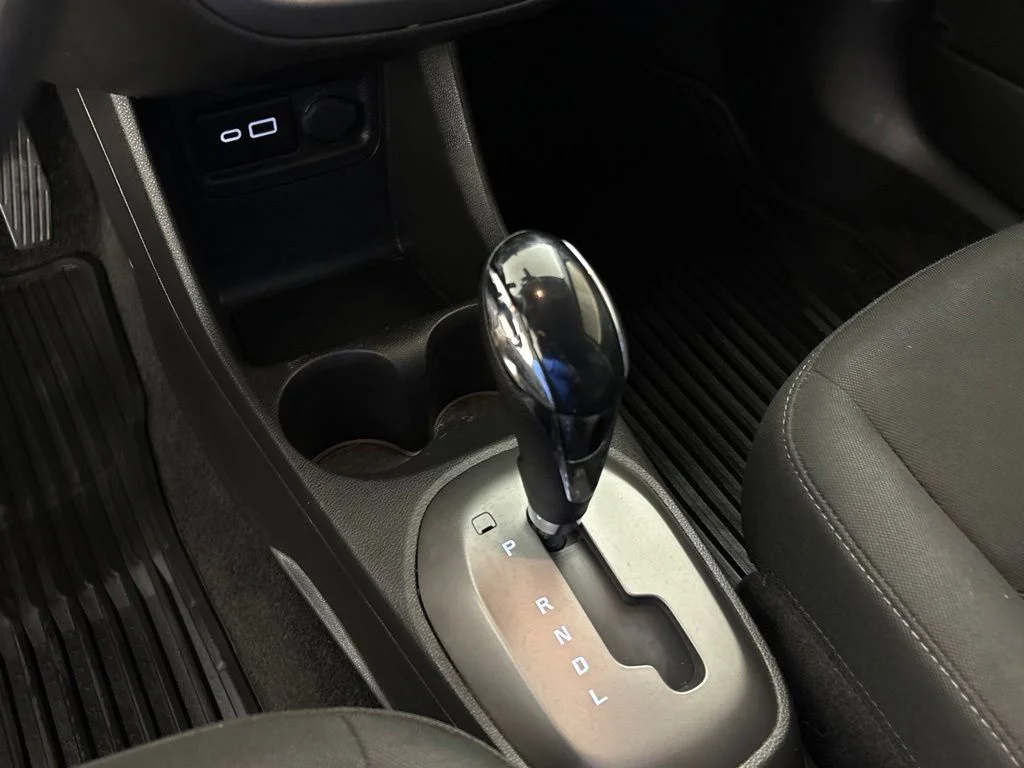 Used 2022 Red Chevrolet LS image 41