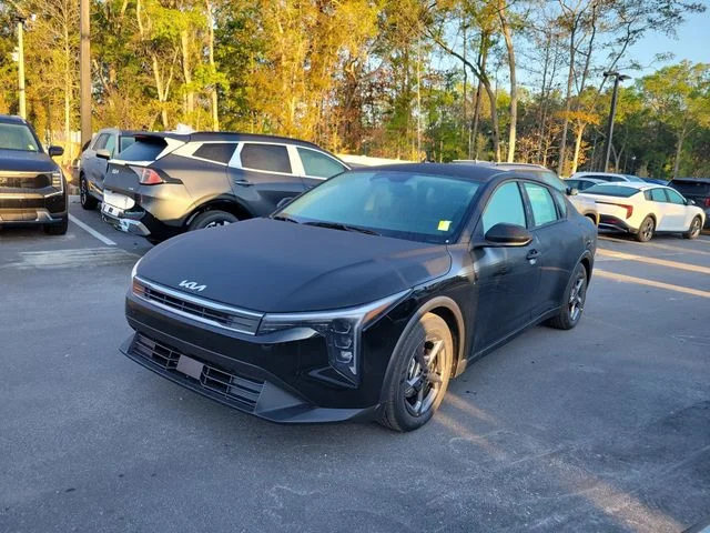 New 2026 Aurora Black Pearl Kia LXS image 4