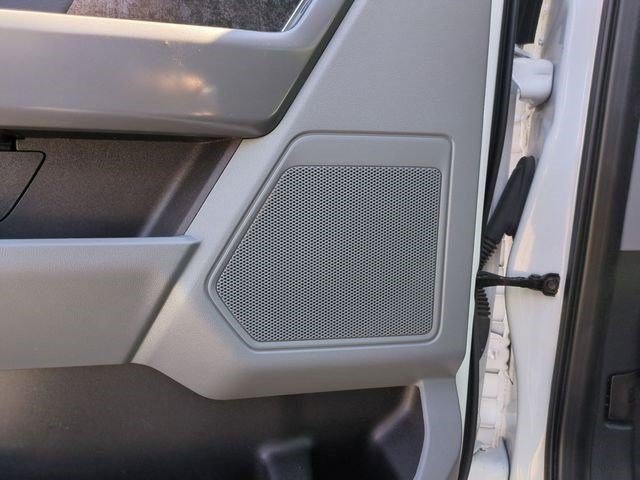 Used 2022 Oxford White Ford XLT image 14