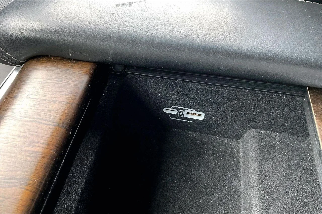 Used 2023 Black Jeep Series II image 17