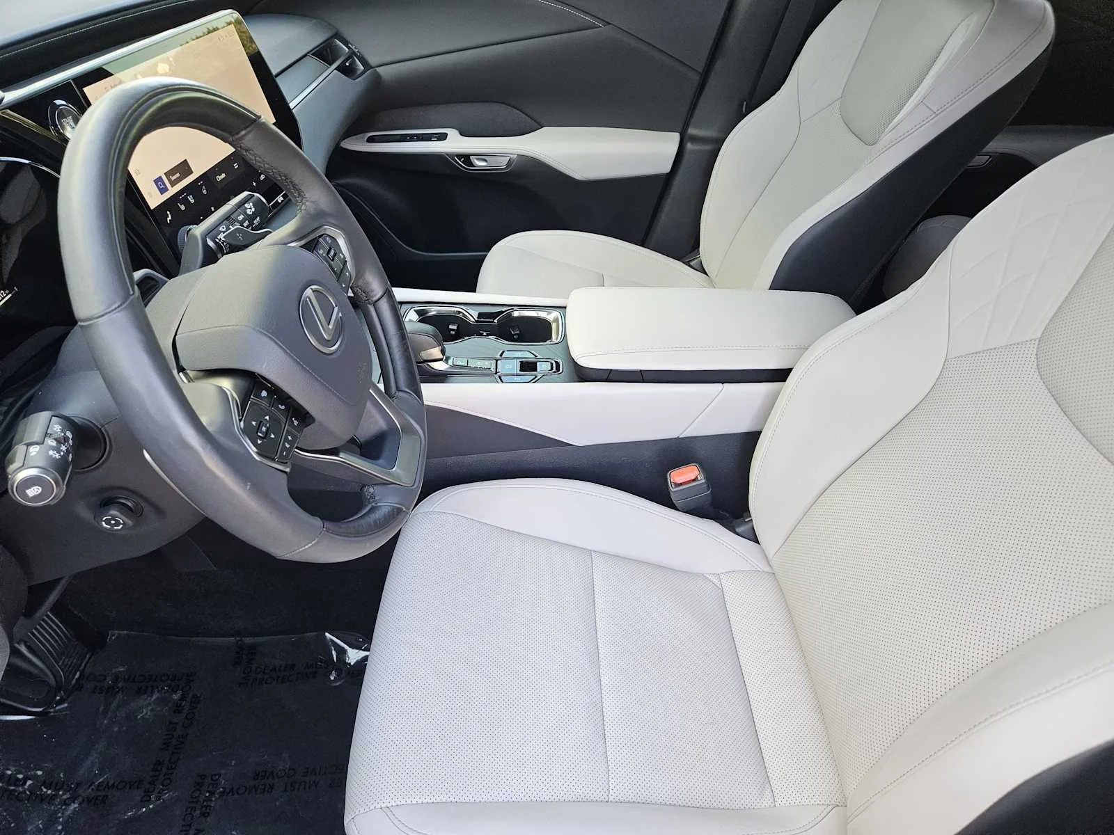 Certified Used 2025 CAVIAR Lexus Premium image 8