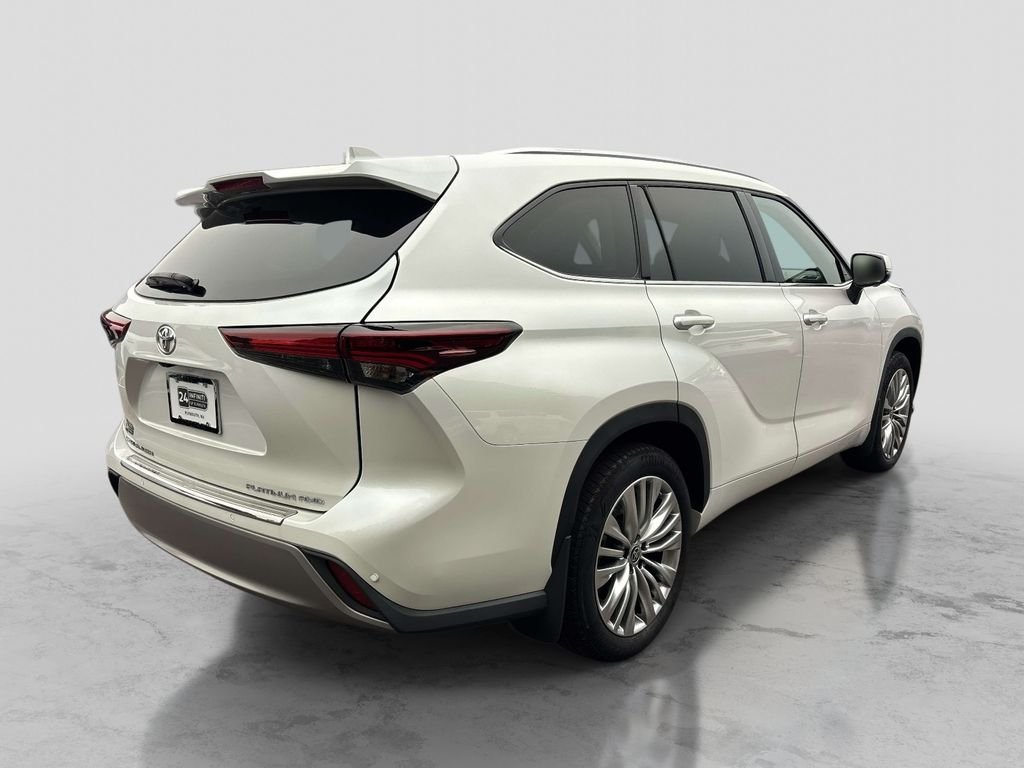 Used 2024 Beige Toyota Platinum image 5