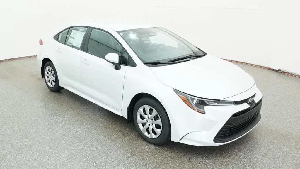 New 2026 Wind Chill Pearl Toyota LE image 10