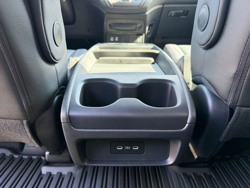 2026 Honda Odyssey Sport L - Photo 10