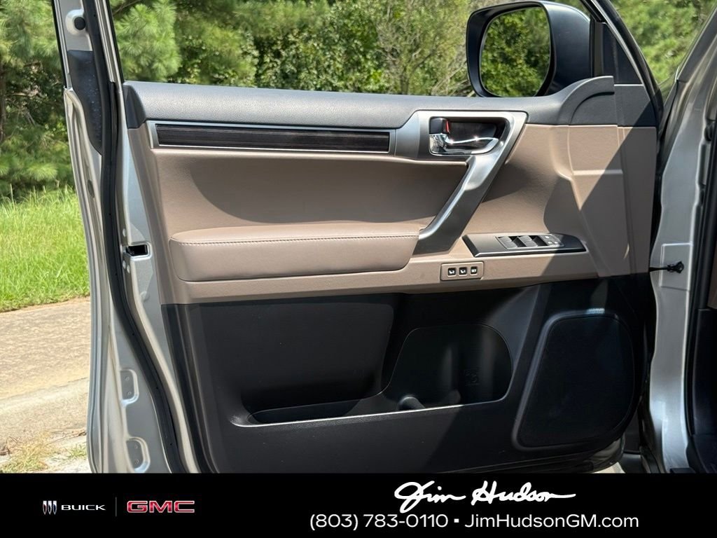 Used 2022 Silver Lexus 460 image 21