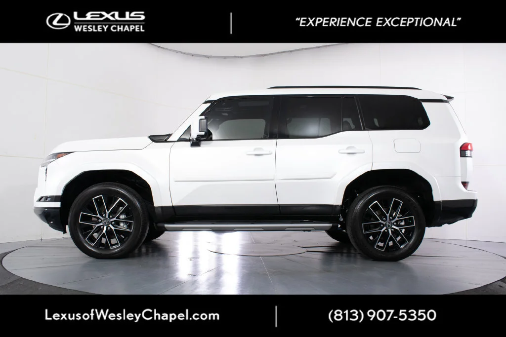 Used 2026 White Lexus 550 Premium+ image 7