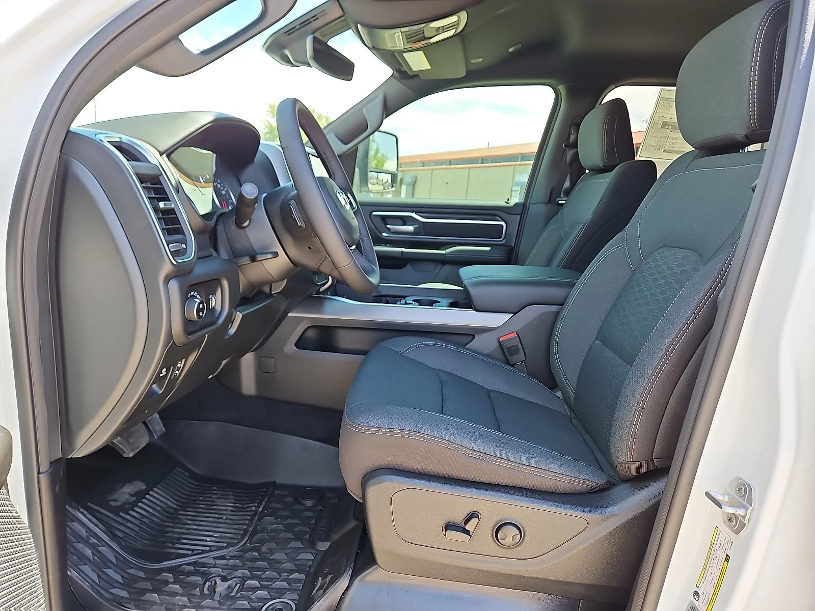 New 2026 PW7 Bright Whit Ram LONE STAR CREW CAB 4X4 5