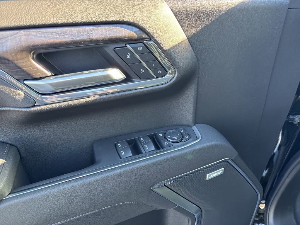 2026 Chevrolet Silverado 1500 LTZ - Photo 8