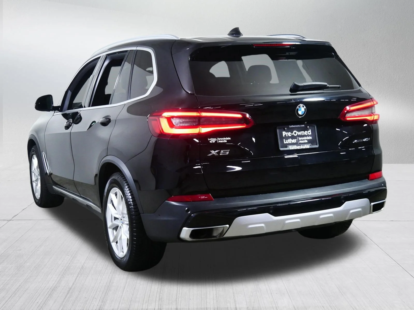 Used 2020 Jet Black BMW xDrive40i image 5