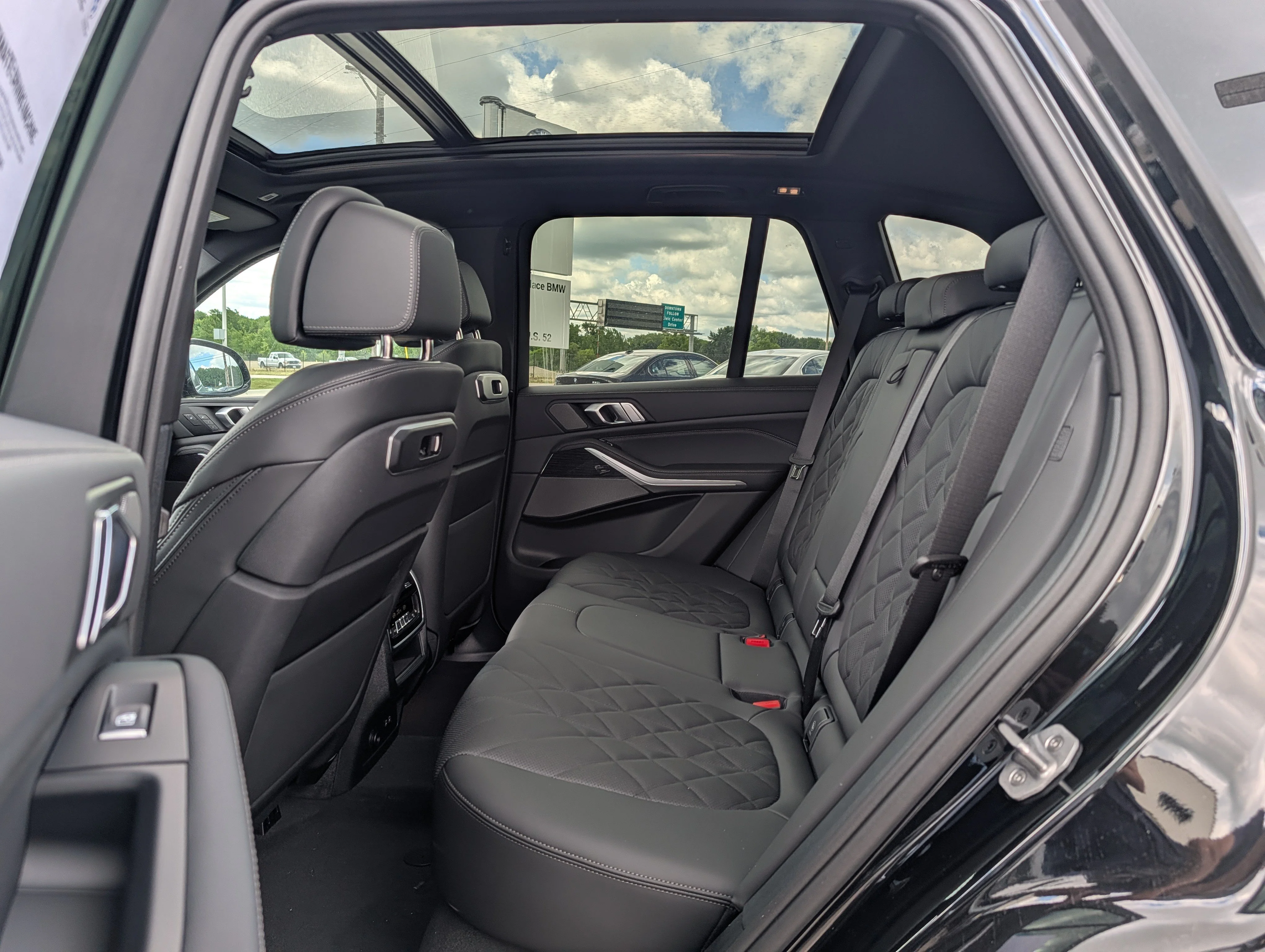New 2026 Black Sapphire Metallic BMW xDrive50e image 6