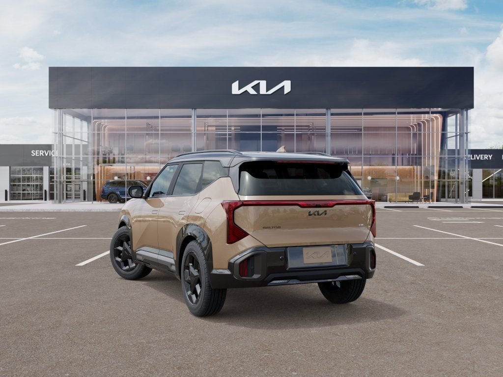 New 2027 Terrain Brown / Black Roof Kia X-Line S image 4