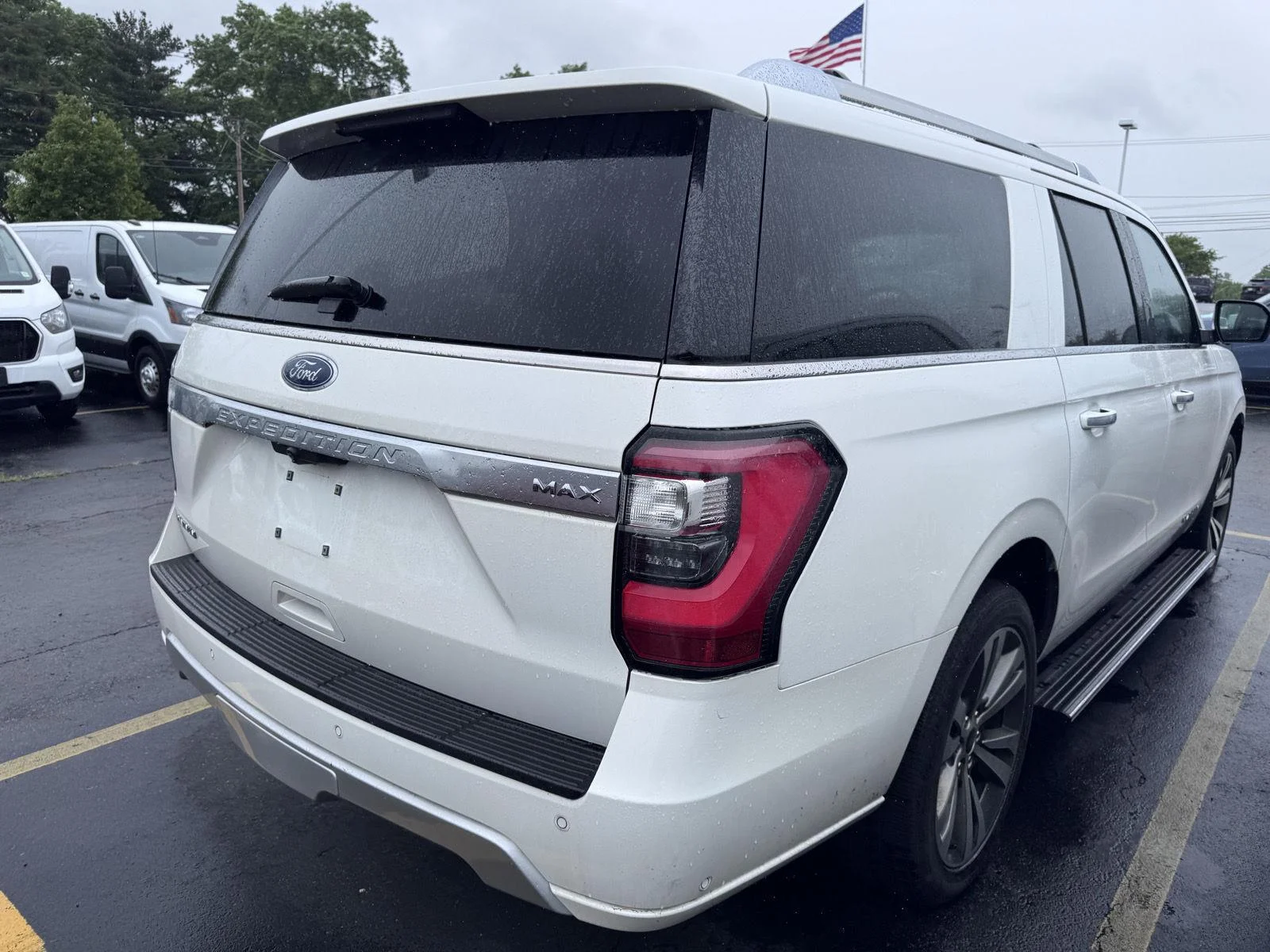 Used 2020 Star White Metallic Tri-Coat Ford Platinum image 4