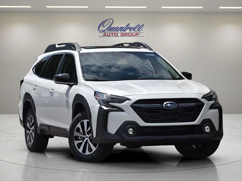 2025 Subaru Outback Premium's photo