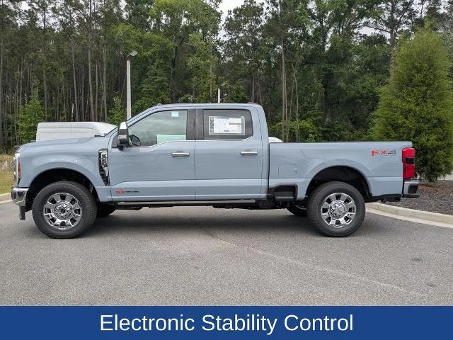 New 2026 Glacier Gray Metallic Tri-Coat Ford King Ranch image 40