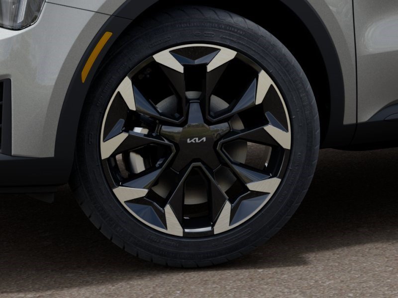 New 2026 Ivory Silver Kia EX image 9