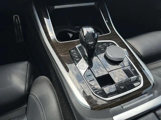 Used 2021 White BMW xDrive45e image 21