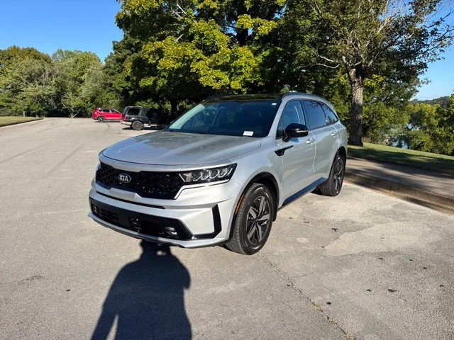 Used 2021 Silver Kia EX image 3
