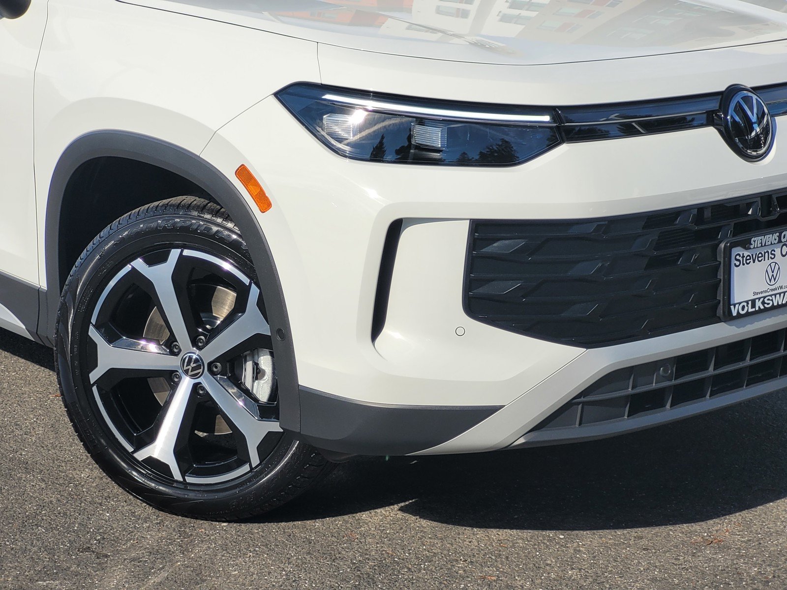 New 2026 White/off-white Volkswagen 2.0T SE image 5