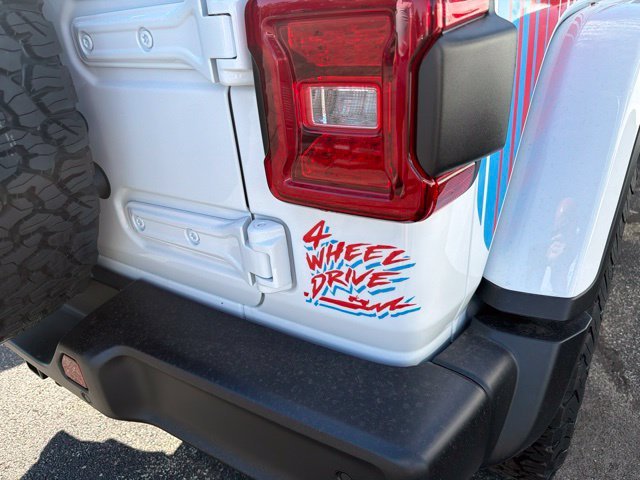 New 2027 Bright White Clear-Coat Paint Jeep Sport S image 6