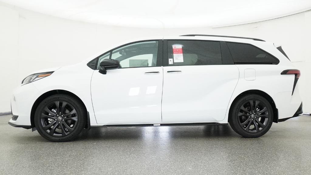 New 2026 Ice Cap Toyota XSE image 12