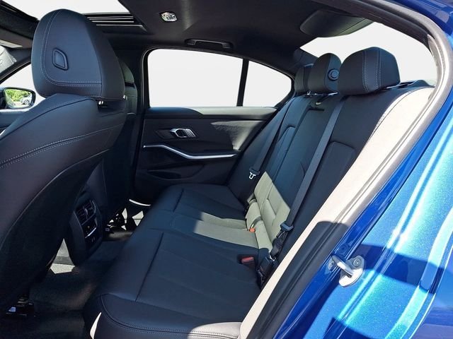 New 2026 Portimao Blue Metallic BMW 330i xDrive image 9