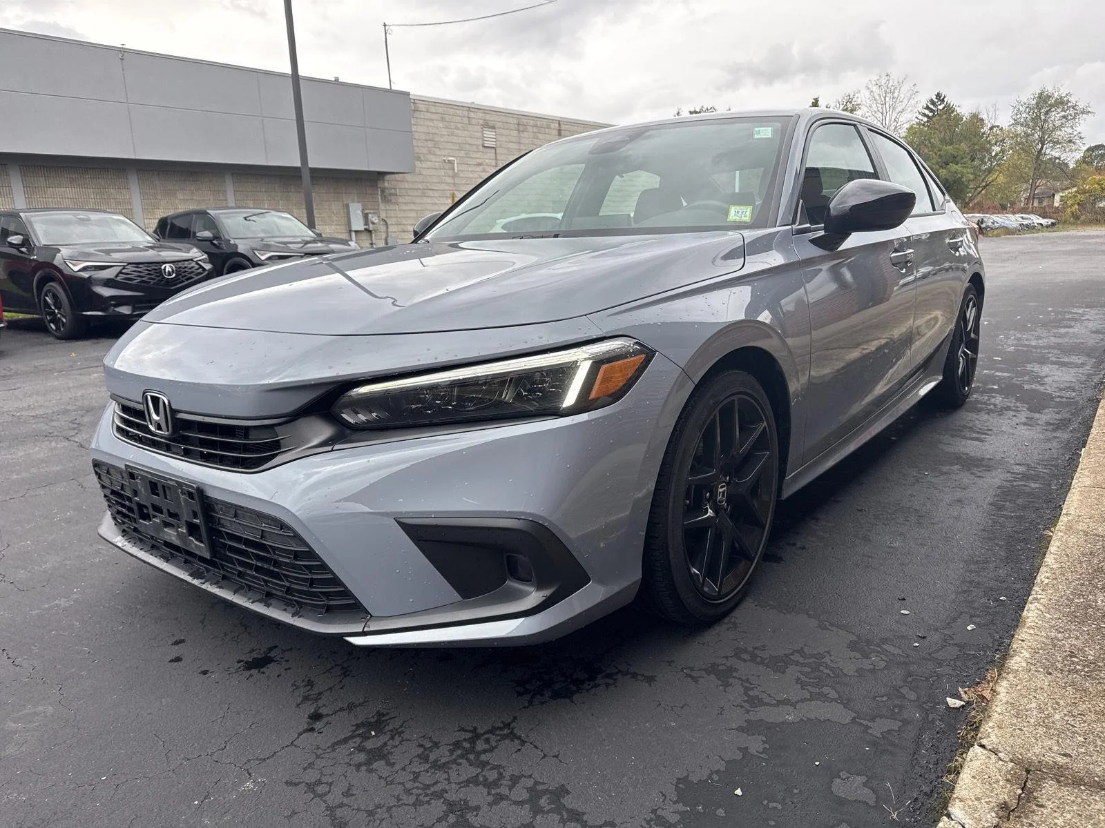 Used 2024 Sonic Gray Pearl Honda Sport image 3
