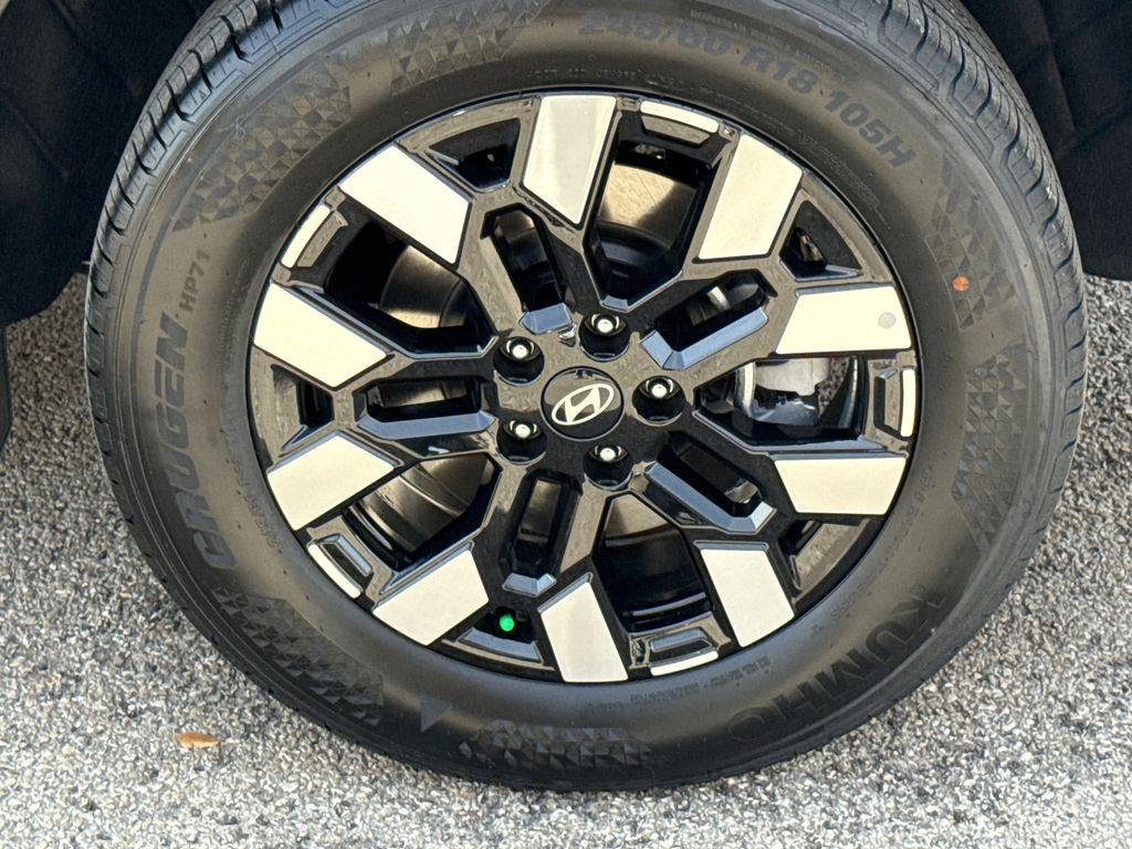 New 2026 Gray Hyundai SEL FWD image 9