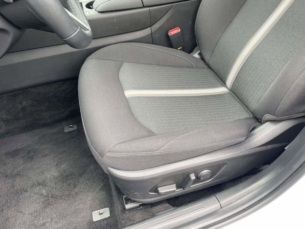 Certified Used 2026 White Hyundai SEL Sport image 13