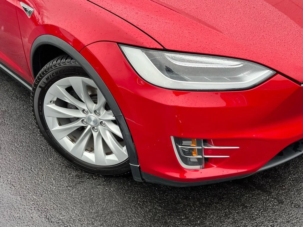 Used 2016 Red Multi Tesla 90D image 2