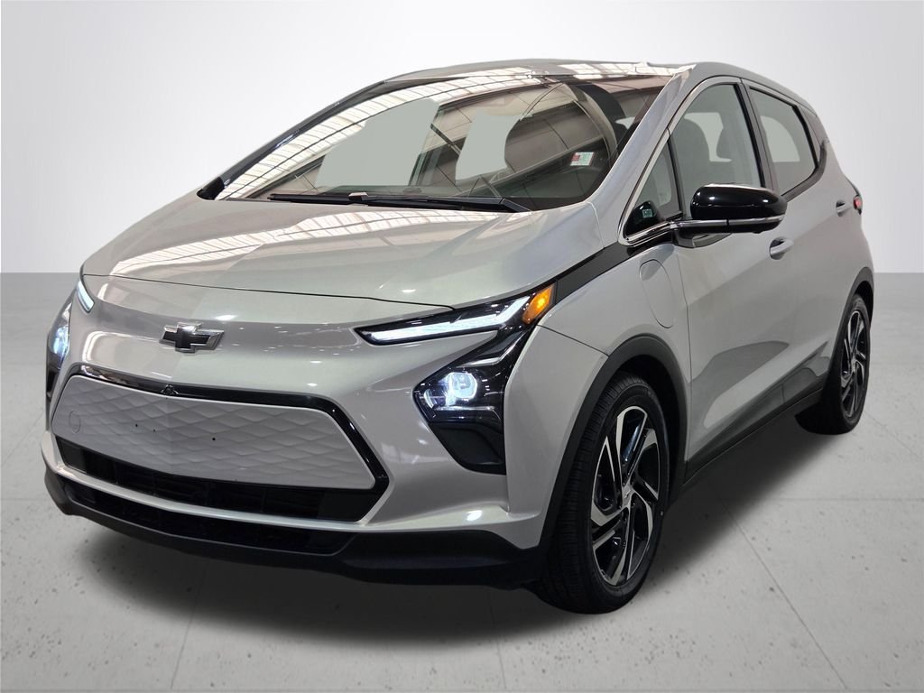 Used 2023 Chevrolet Bolt EV 2LT with VIN 1G1FX6S02P4138107 for sale in Gladstone, OR