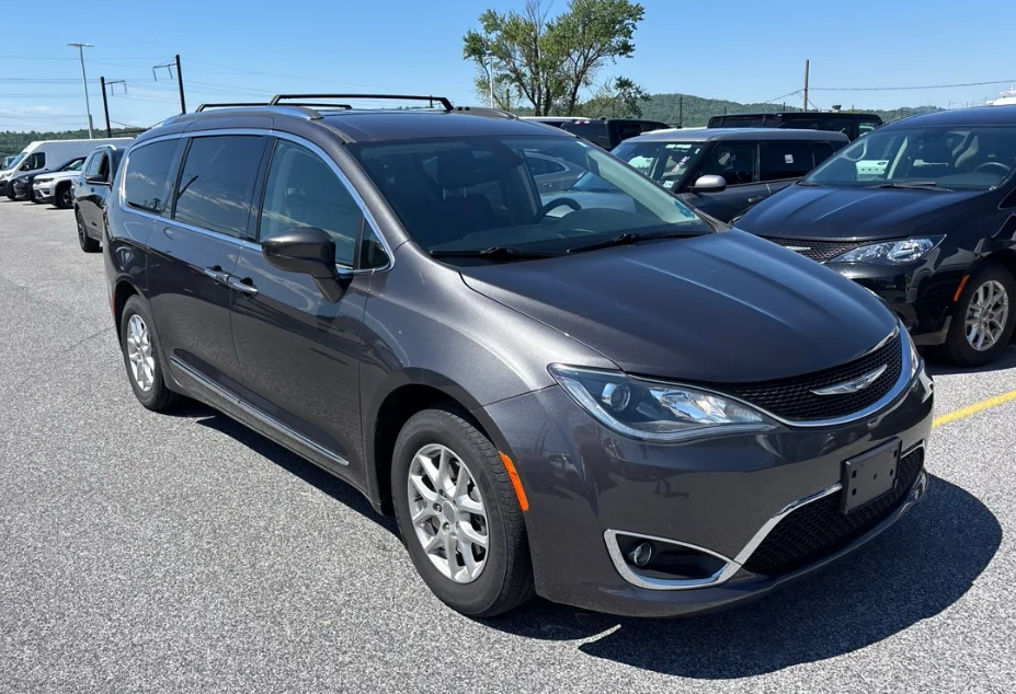 Vehicle Image 2