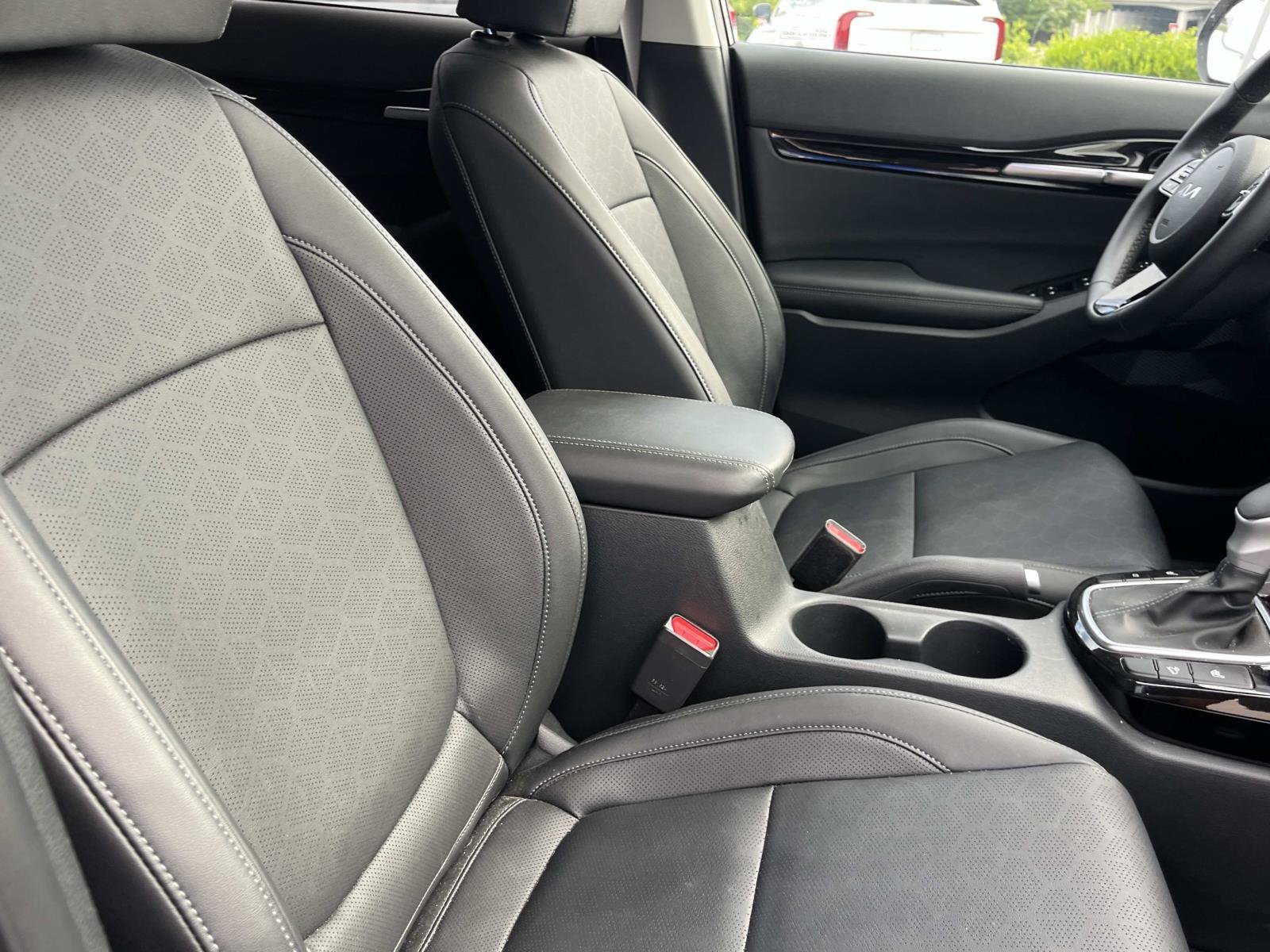Used 2024 Fusion Black Kia EX image 24