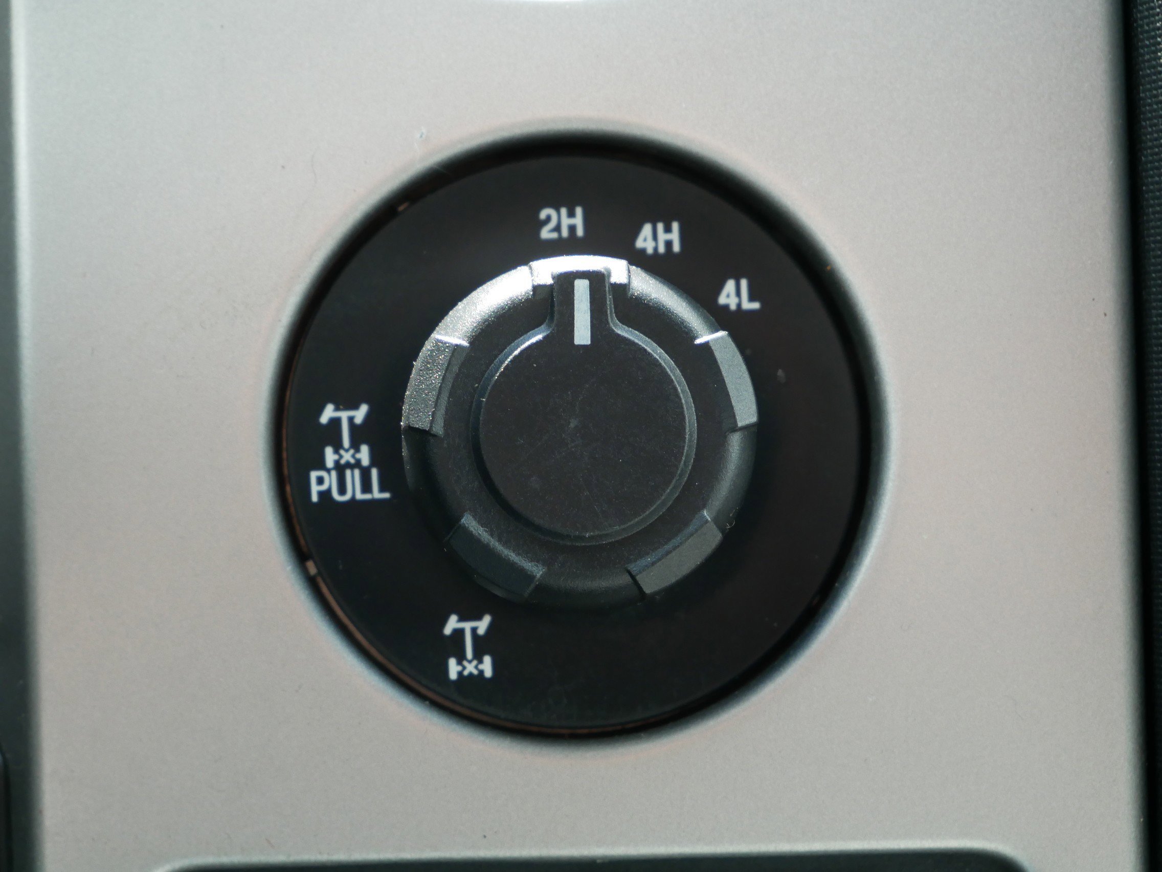 Used 2014  Ford XLT image 26