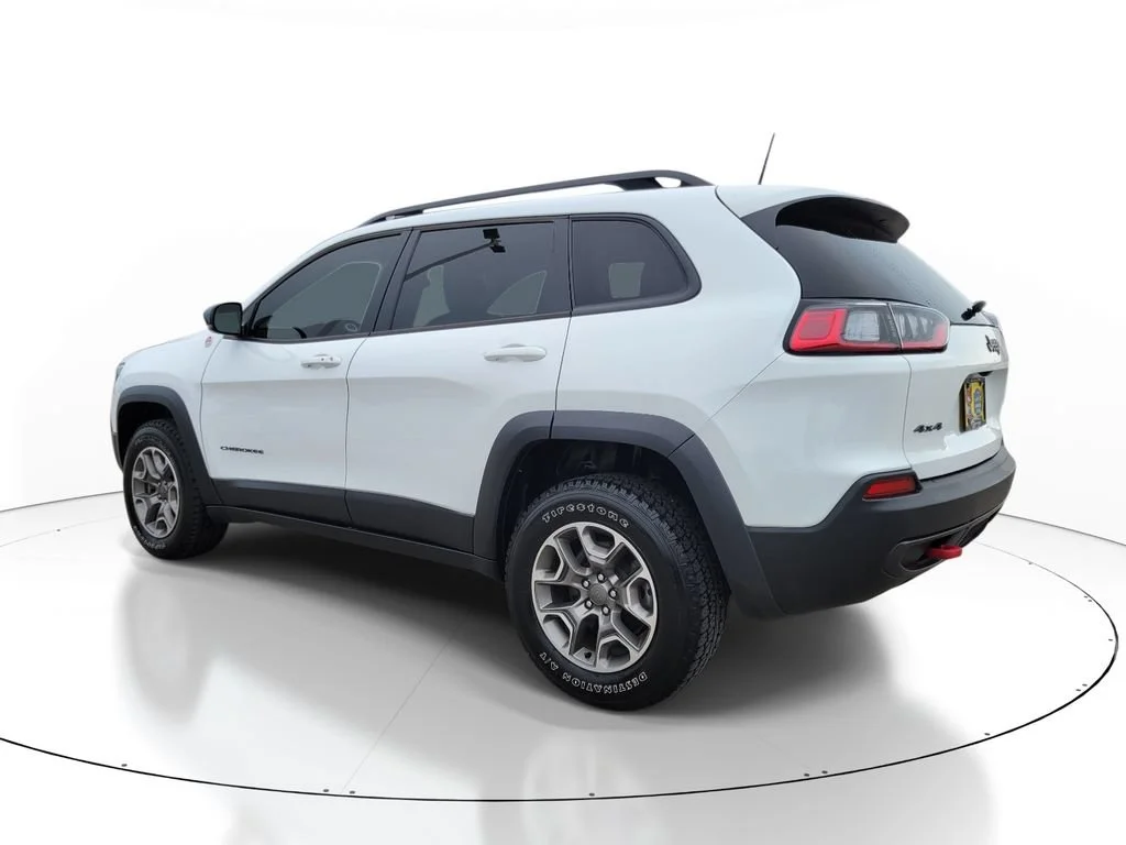 Used 2022 White Jeep Trailhawk 4x4 image 3