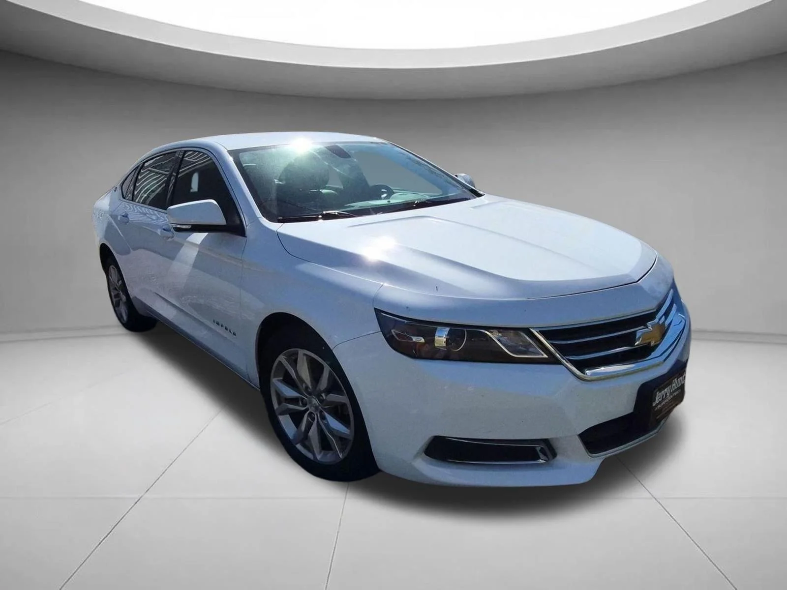 Used 2017 Summit White Chevrolet LT image 3