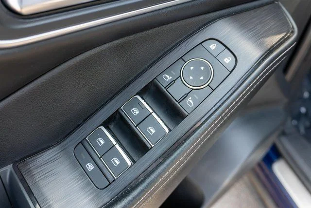 Used 2025 Blue Nissan Platinum image 20