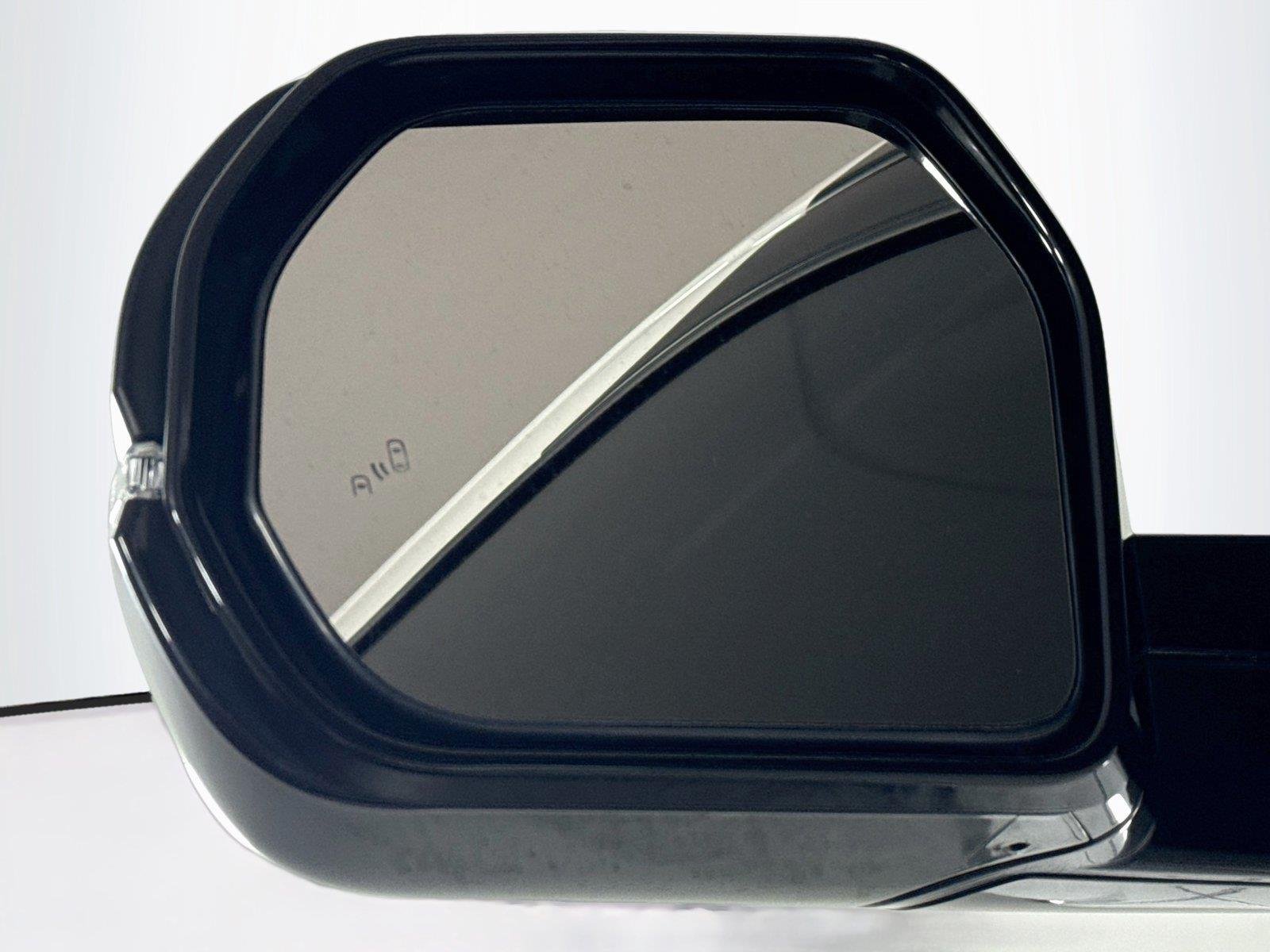 Used 2024 Ice Cap Toyota SR5 image 5