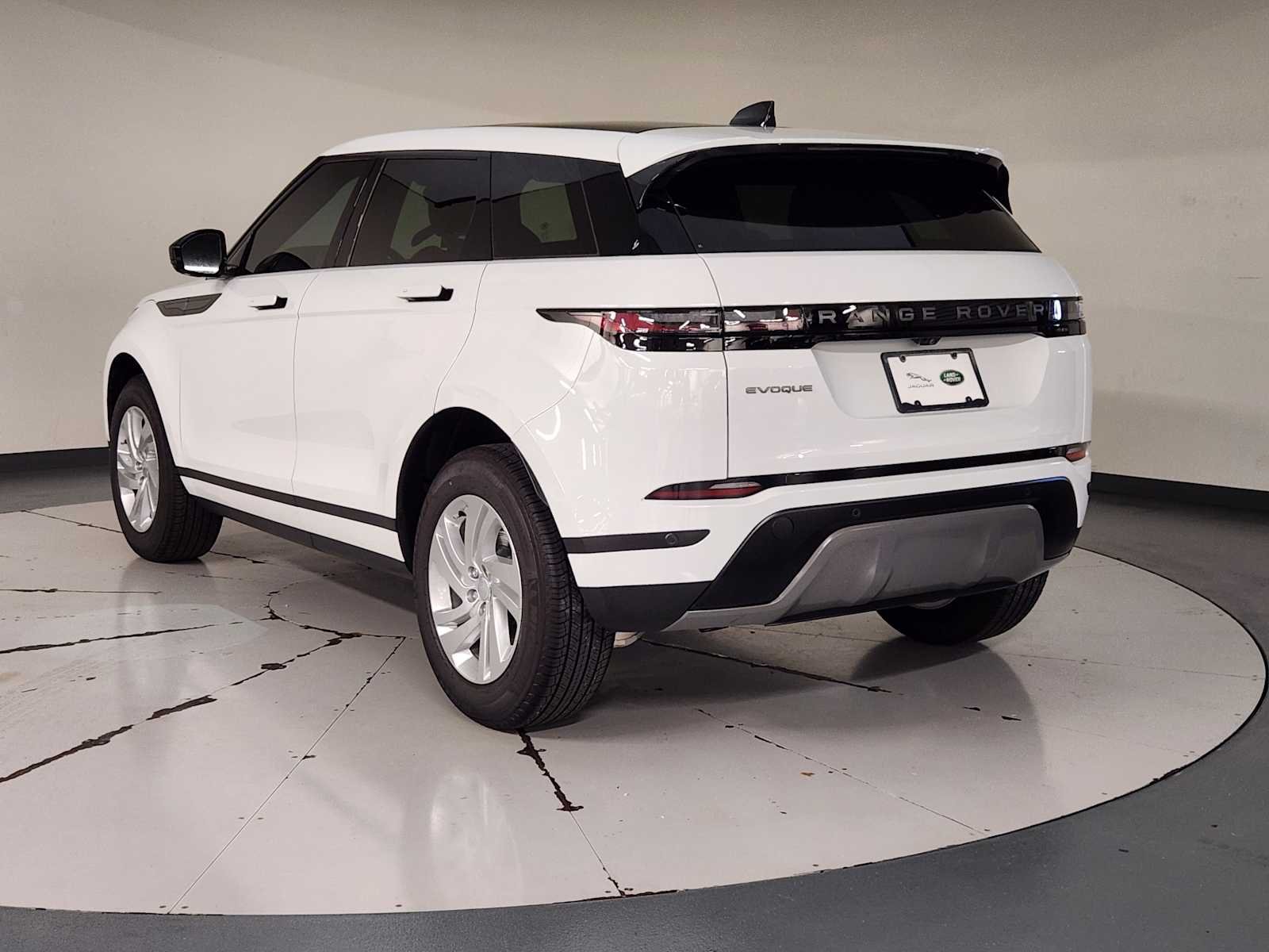 Used 2026 Fuji White Land Rover Core S image 6