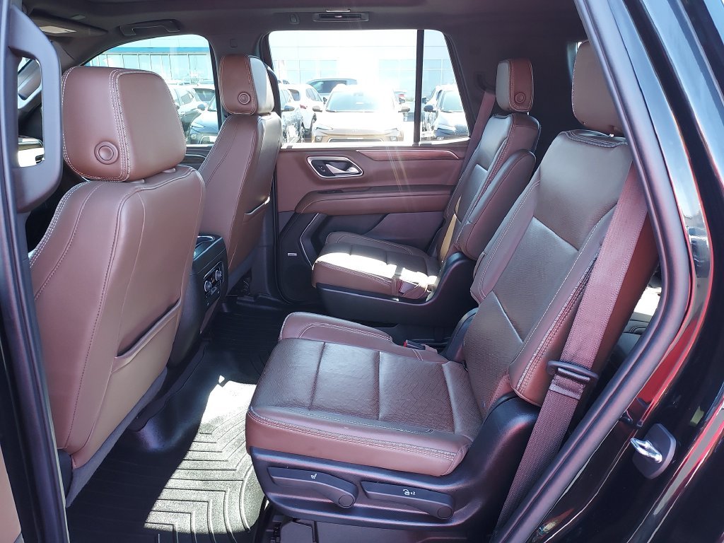 Used 2022 Black Chevrolet High Country image 14