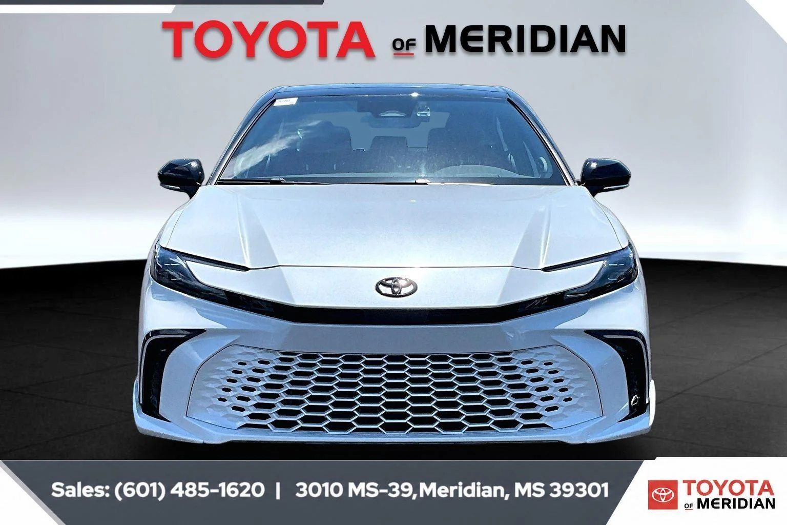 Used 2026 Wind Chill Pearl w/Midnight Black Metallic Roof Toyota XSE image 3